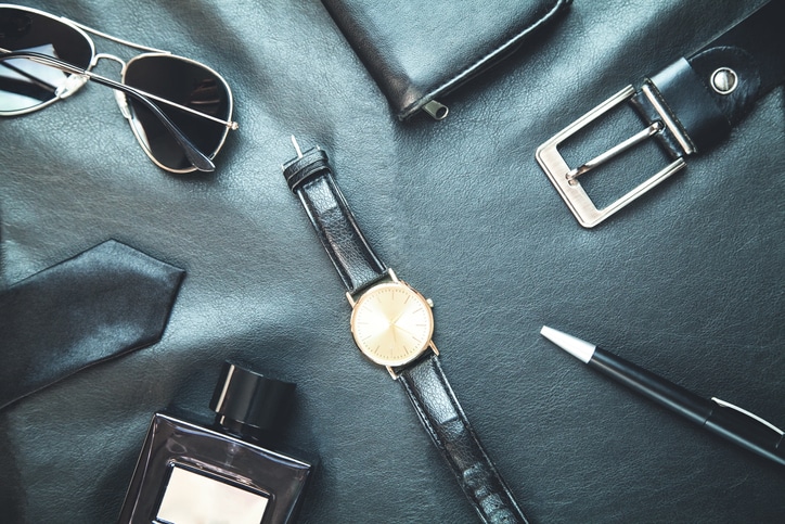Cadeaux d'entreprises de luxe : montre, lunettes, stylo, parfum, maroquinerie